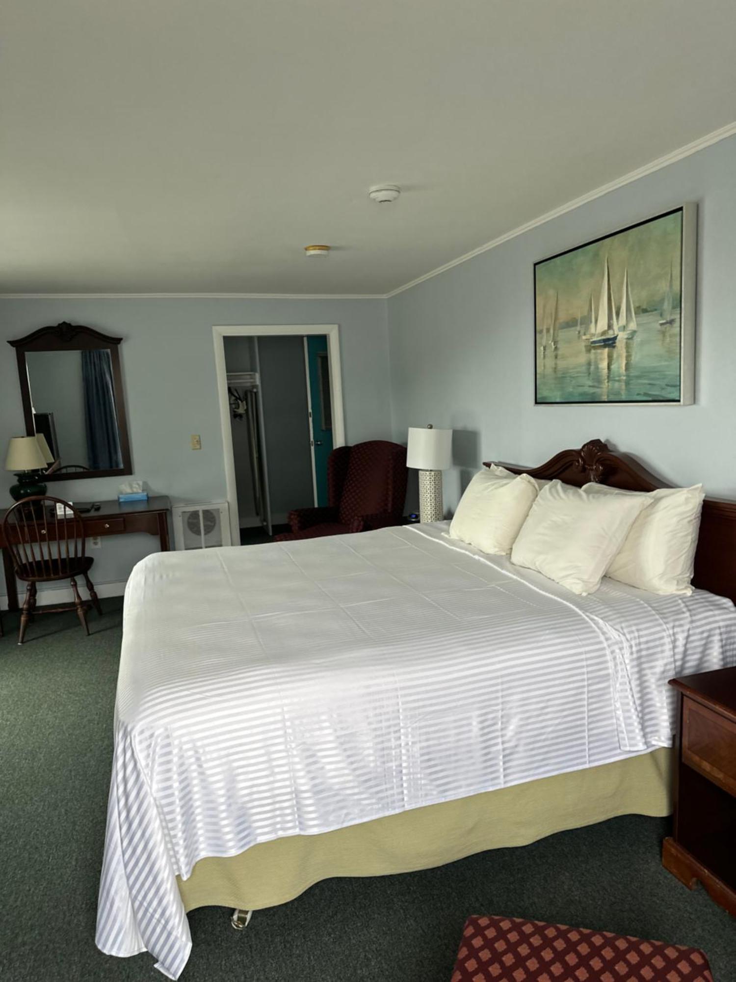 Sands Of Time Motor Inn & Harbor House Вудс-Хол Экстерьер фото